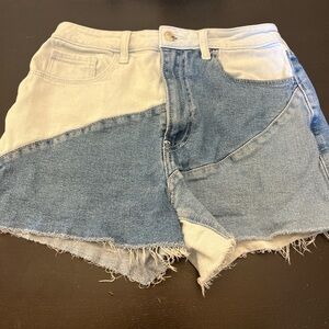 Hollister Jean shorts (size 3; waist 27in)